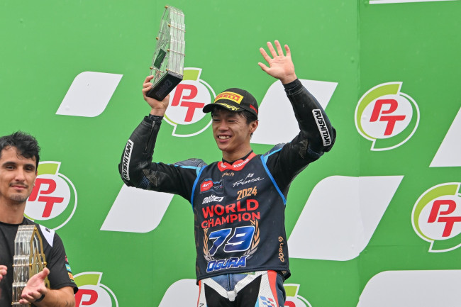 小倉愛は2012年の中菅以来、日本人ライダーとして初のMotoGP表彰台に立った