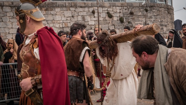 聖母マリアではなくイエスが世界を救った、バチカンは教皇レオが承認した新しい法令で明らかにした