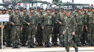 台湾、中国との緊張が高まる中、過去最大規模の軍事演習を開始