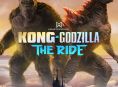 ゴジラとコングが韓国でテーマパークの乗り物に乗っています