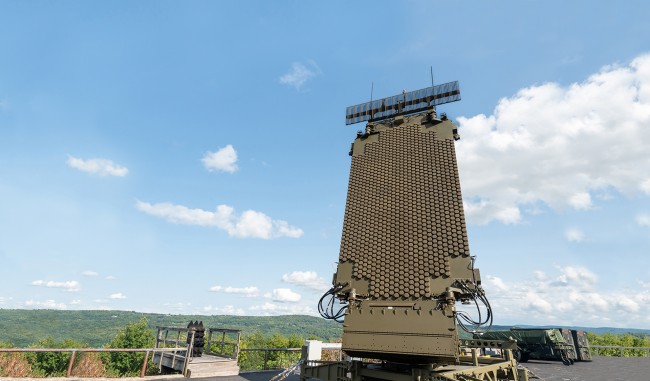 デンマーク、ロッキードレーダーの急速化、北部の航空監視強化