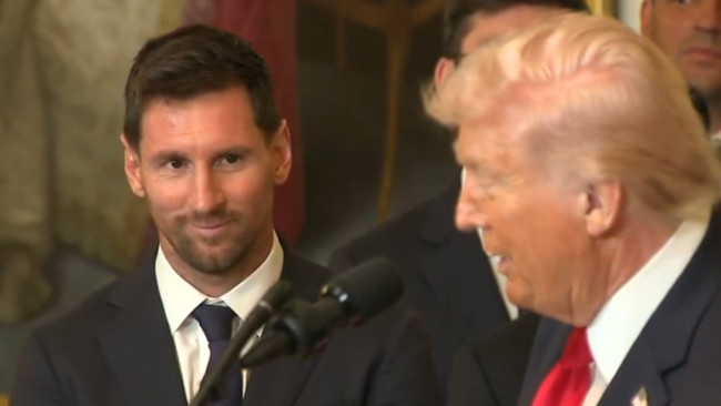レオ・メッシがホワイトハウスでドナルド・トランプを訪問:ロナウドの話をしたときの彼の顔