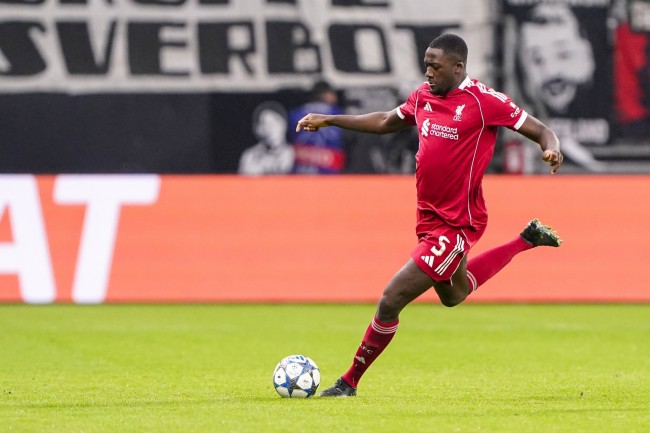 コナテとレアル・マドリードとの契約は、リバプールでの成績悪化により破綻した