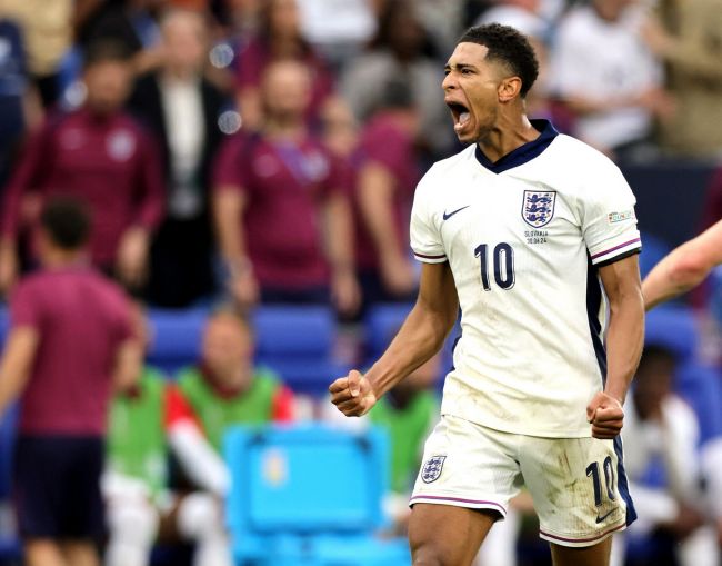 イギリスのメディアは「ジュード・ベリンガムのような黒人のスーパースターを受け入れる準備ができていない」と、元アーセナルとイングランド代表のレジェンドに語る