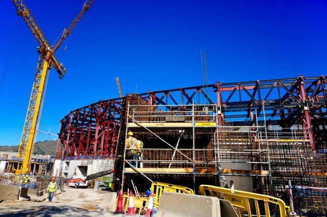 FCバルセロナはスタジアムの再開が遅れ、再び挫折に見舞われる