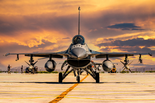 ギリシャは防空シールドとF-16のオーバーホールを含む40億ユーロの防衛アップグレードを承認