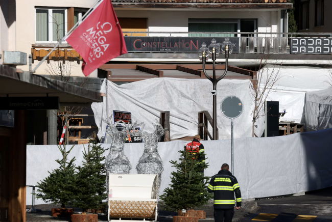 スイスのスキーリゾートバーでの大晦日爆発で、少なくとも40人が死亡、100人が負傷しました