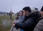 ポーランド、国境の緊張の中、庇護申請を一時停止