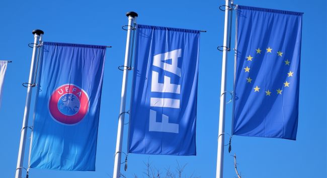 UEFAはFIFAが条件を満たさなかったためワールドカップのボイコットを維持し、インファンティーノへの圧力が高まる