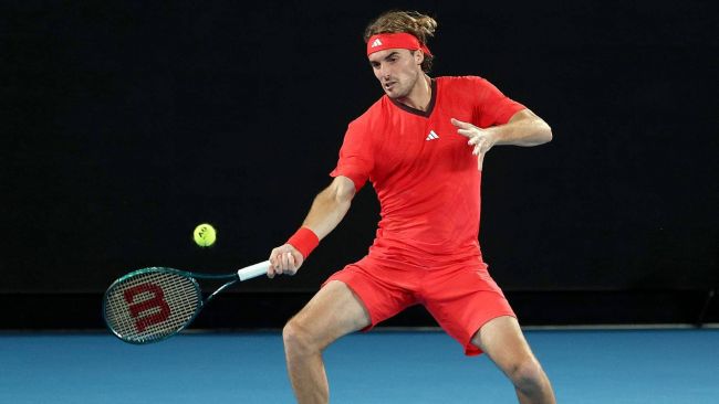 ステファノス・チチパスがアーサー・フィルスに6-0、6-1で敗れる:1年連続3回戦敗退