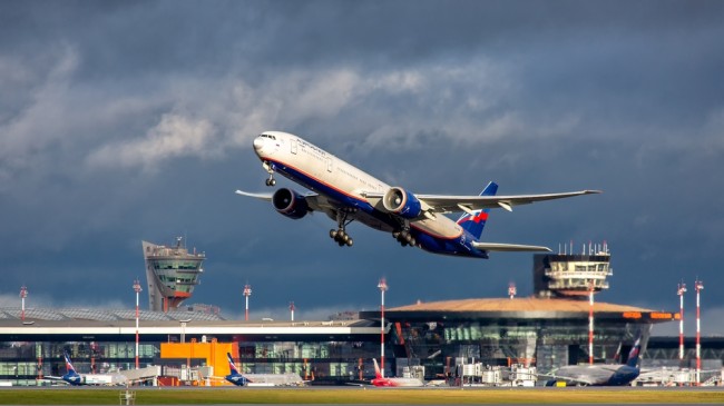 ロシアがモスクワに接近する2機のドローンを撃墜、空港は一時的に飛行を停止