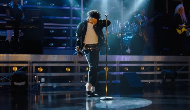 マイケルのティーザーは偉大さを垣間見ることができます