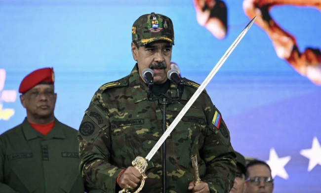 トランプ氏、航空会社に「ベネズエラには近づかないよう」と警告