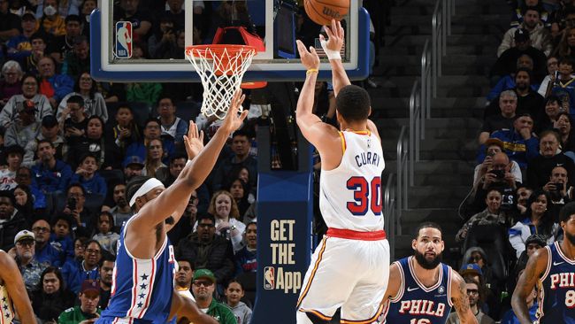 ステフィン・カリーとレブロン・ジェームズは今日、彼らがクレイジーな数字でNBAの伝説である理由を証明しました