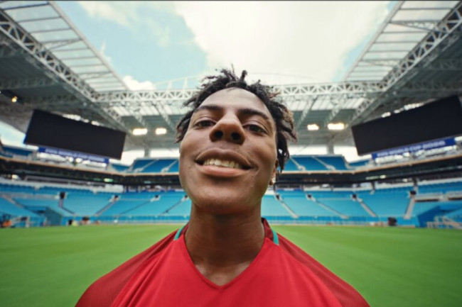 iShowSpeedがチャンピオンズとして知られるカップアンセムを初披露 FIFA World