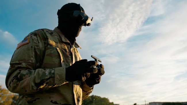 米国は今後2〜3年で100万機のドローンを配備することを目指している