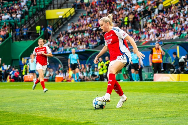 アーセナルでのアレッシア・ルッソの2得点がレアル・マドリードに勝利;マンチェスター・ユナイテッドは女子チャンピオンズリーグで5-2と大敗しました