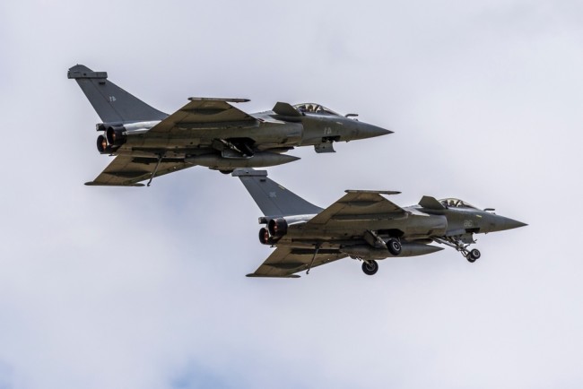 フランス、ポーランド領空を守るためにラファール戦闘機3機を配備