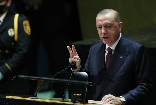 トルコで反体制派の逮捕が拡大、弾圧が続く中
