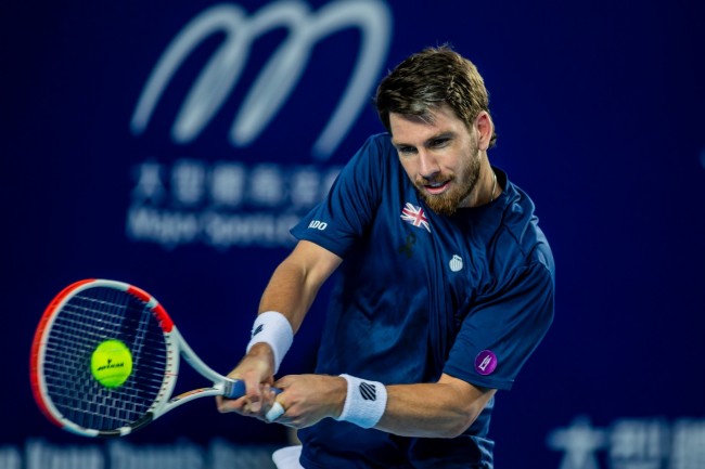 カルロス・アルカラスがパリでキャメロン・ノリーに敗れ、世界ランキング1位のタイトルが危うくなる