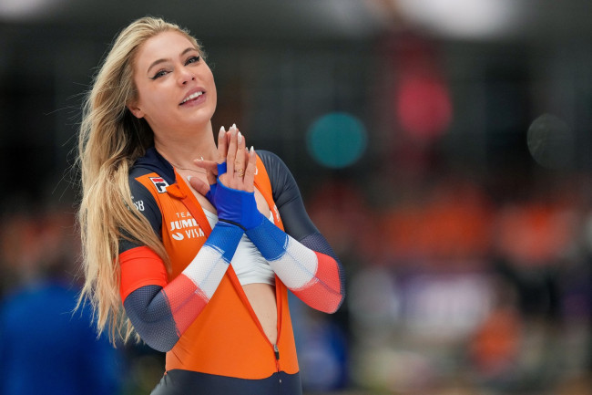 ユッタ・レールダムが女子1000mで新オリンピック記録を更新、オランダが2つのメダルを獲得