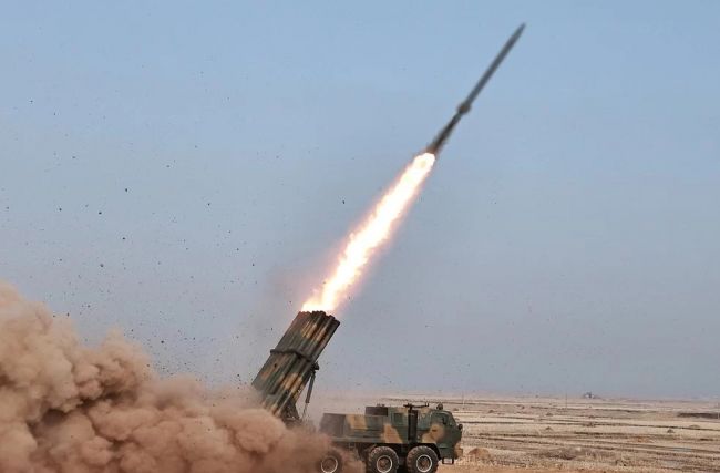 ウクライナのビデオは、ロシアが北朝鮮のロケットランチャーを初めて使用していることを明らかにしています