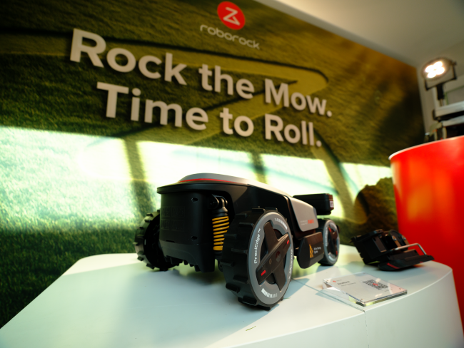 私たちは、新しいロボロック芝刈り機のラインナップを見るためにドイツに旅行しました