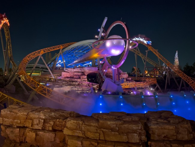 ユニバーサル・オーランドのジェットコースターで男性が死亡:死因が明らかになったが、多くの疑問が残る