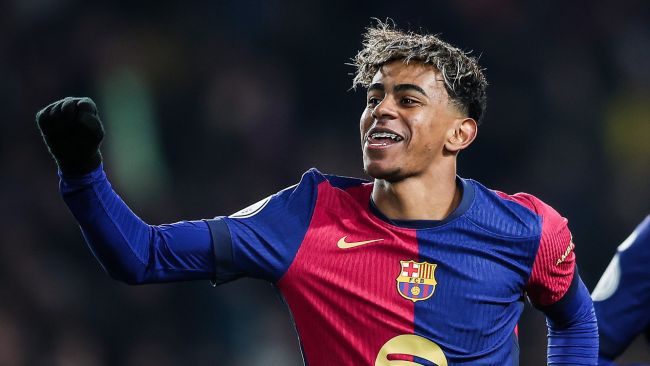 ラミネ・ヤマルがFCバルセロナの「ハイタッチ」の夜で輝きを放つ