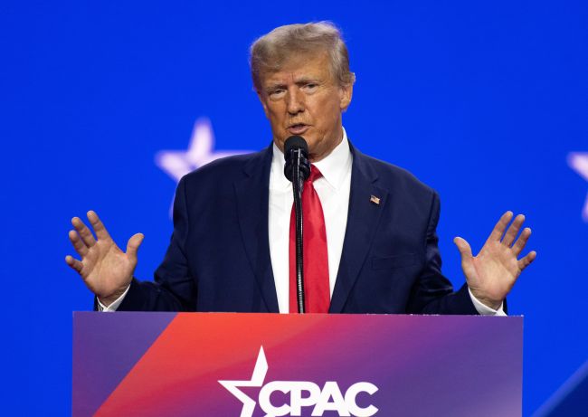 トランプは、「爆撃する」よりもイランとの核合意を好むと述べている