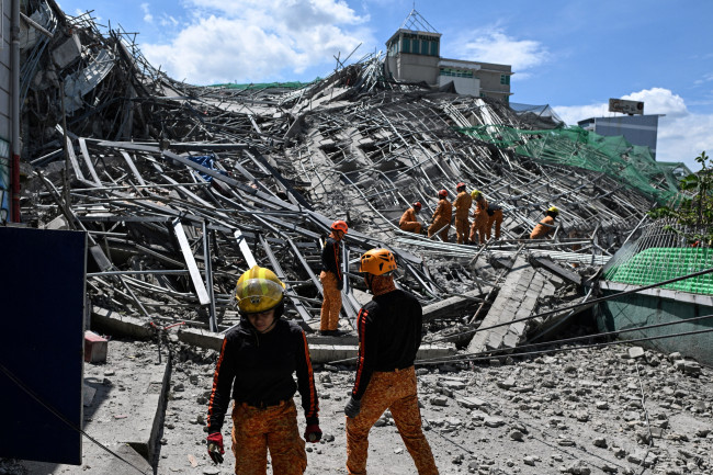マグニチュード7.2および7.5の地震がベネズエラを襲い、少なくとも32人の死亡が確認されています