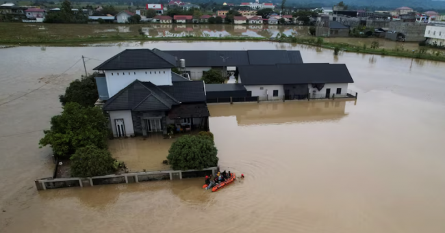 水害は人災だ: 森は死んでいる インドネシアの洪水と地滑りによる死者数が700人を超えた - - Gamereactor