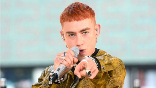 オリー・アレクサンダーがユーロビジョン2024に英国代表として出場