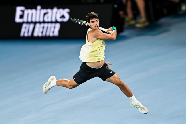 カルロス・アルカラスはテニスの栄冠獲得まであと50ポイントしか残っておらず、今夜の準決勝進出が決まる可能性がある