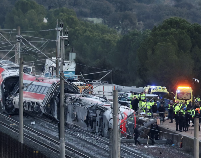 死者数がスペイン南部で39人に増加 高速列車事故:最も死者の多い鉄道事故の一つ