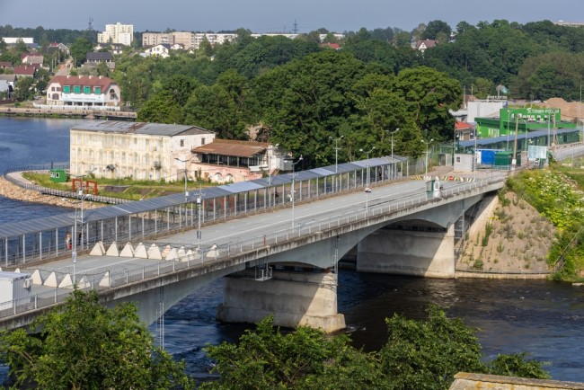 ロシア戦闘機がエストニア領空に侵入し、「前例のない厚かましい侵入」