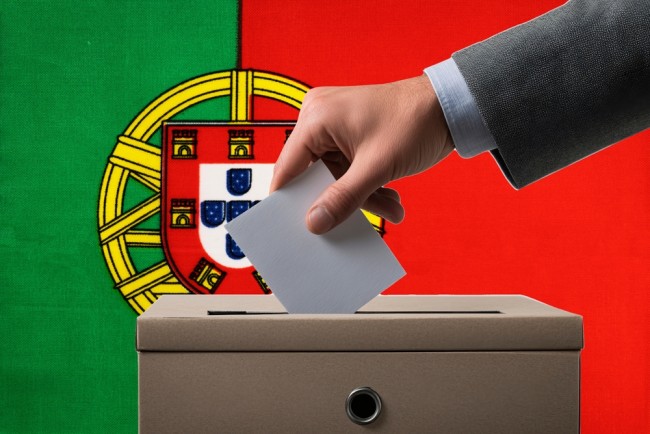 ポルトガルが決選投票に進出:社会党のセグロが極右のベントゥーラと対決