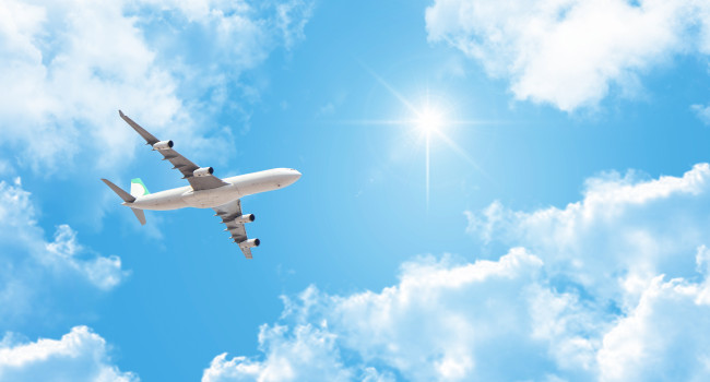 モバイルバッテリーやベイプは飛行機内で最大の安全リスクとなります