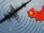 中国でマグニチュード5.2の地震が発生し、複数の建物が倒壊し、2人が死亡、数千人が避難しました
