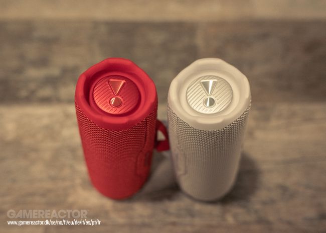 JBL Flip 7 Bluetoothスピーカー