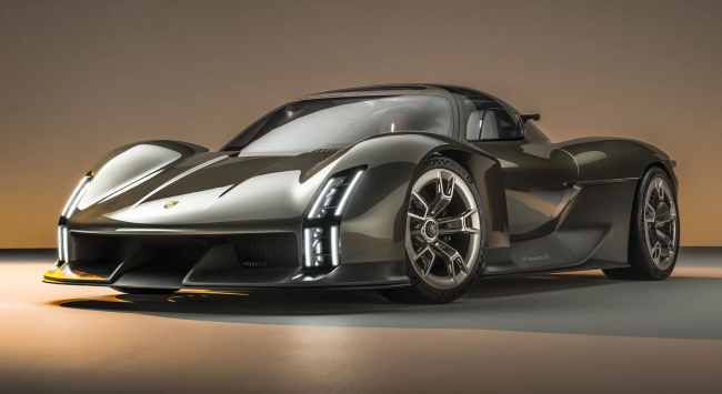 ポルシェはおそらく911を超える新しいスーパーカーを作ろうとしているのでしょう