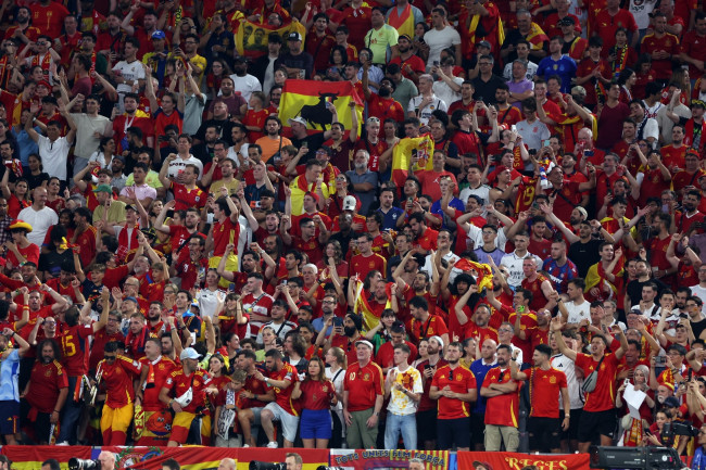 FIFAがエジプトとの親善試合で人種差別的なチャントを放ったスペインに対して懲戒処分を開始
