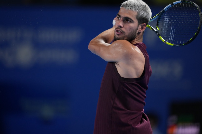 カルロス・アルカラスは再びタイトルを獲得し、2026年も無敗を維持し、「さらなる挑戦を渇望している」