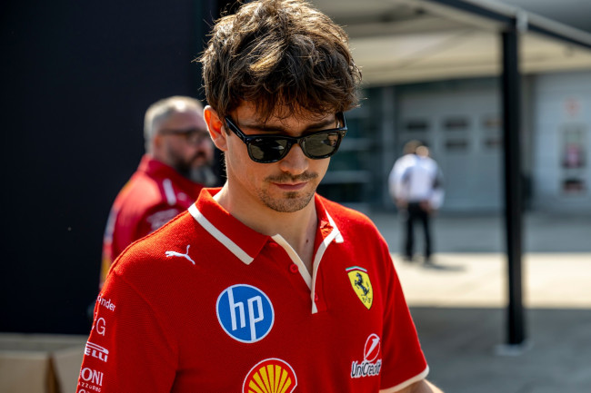 シャルル・ルクレールはモナコでのクラッシュ後、自分が馬鹿みたいに見えたと言った