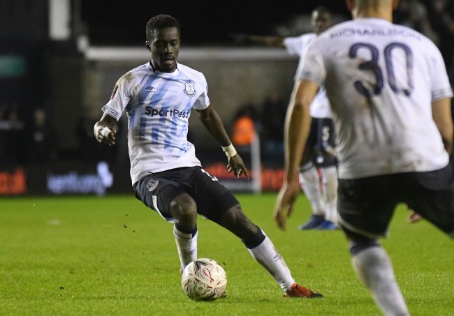 エヴァートンの選手がチームメイトを平手打ちしたことで退場処分になったが、監督は「かなり気に入っている」