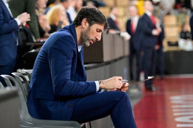 ドイツのムンブル監督は健康上の問題によりユーロバスケットの他のメンバーから一歩退く