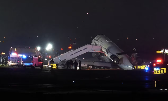 ラガーディア空港でのエア・カナダ機のジェット衝突事故でパイロットと副操縦士が死亡