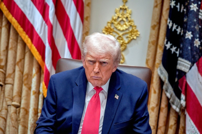 トランプは「ゲームをする」国々に関税引き上げを脅している