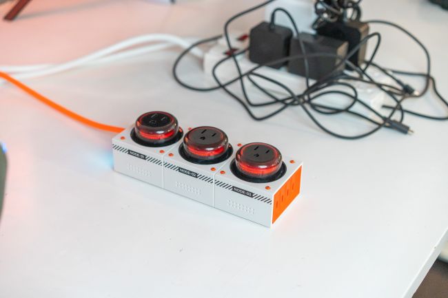 Moonbase充電ハブは、現在のすべての充電器を置き換えるように見えます