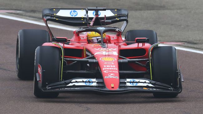 ルイス・ハミルトン、2回目のテストでフェラーリをクラッシュさせるも、無傷で去る
